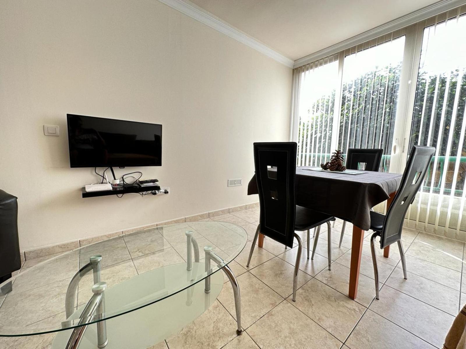 Firstline Apartment Los Cristianos Arona  Buitenkant foto