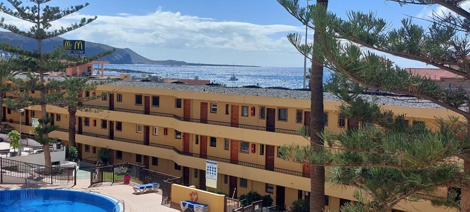 Firstline Apartment Los Cristianos Arona  Buitenkant foto